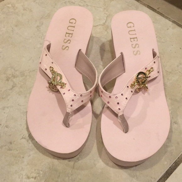 Guess platform flip flop - Picture 2 of 8